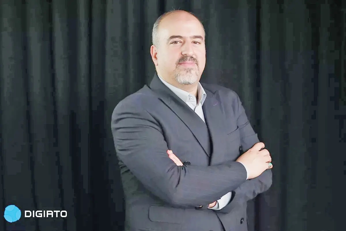 وحید یزدانیان copy