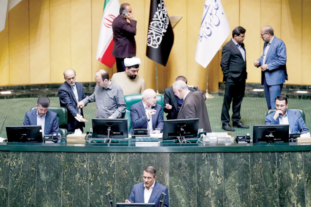 مجلس اخیر 5 copy
