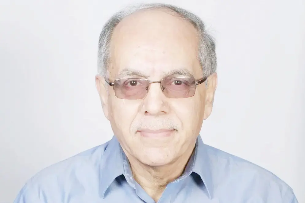 کوروش احمدی نماینده