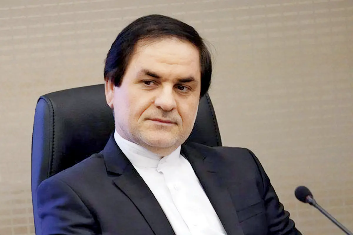 حسین نوش آبادی دیپلمات