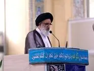امام جمعه کرج: هزینه مقاومت بر هزینه سازش ارجحیت دارد