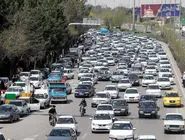مجوز با اتحادیه، نظارت با دولت/فعالان بازار آنلاین حمل‌‏ونقل عمومی نسبت به سکوت عارف درباره مرجع صدور مجوز انتقاد دارند