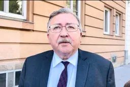تنها راه دیپلماسی است