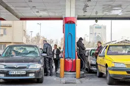 شنبه آرام بنزینی/در گزارش میدانی هم‌میهن «شاخص صف بنزین» در شامگاه و صبح روز افزایش قیمت سوخت بررسی شد