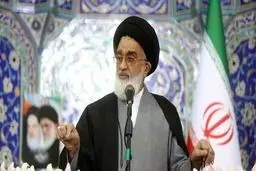 امام جمعه قم: هرگز غنی‌سازی اورانیوم را کنار نخواهیم گذاشت