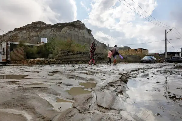 روایت اهالی روستاهای سیل‌زده قشم، کرمان و هرمزگان از گرفتاری در سیل و توفان/ روزهای پرگل‌ولای آخر پاییز