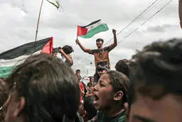 امید به زندگی در سرزمین سوخته/گزارشی درباره آثار اجتماعی و روانی دو سال جنگ و محاصره بر مردم غزه و توافق صلح میان حماس و اسرائیل