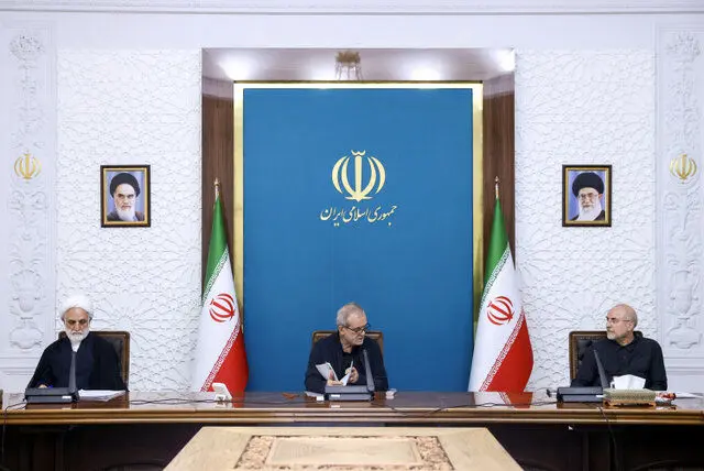 تصمیم سران قوا برای تأمین بیوقفه کالاهای اساسی تا پایان سال