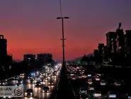 عصبانی و معترض/گزارشی درباره تاثیـر قطعی مکرر برق بر زندگی روزمره مردم و پایــــین آمدن تاب‏‌آوری آنها