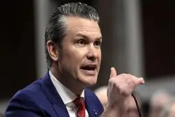 وزیر جنگ آمریکا: در حال بازسازی ارتش هستیم