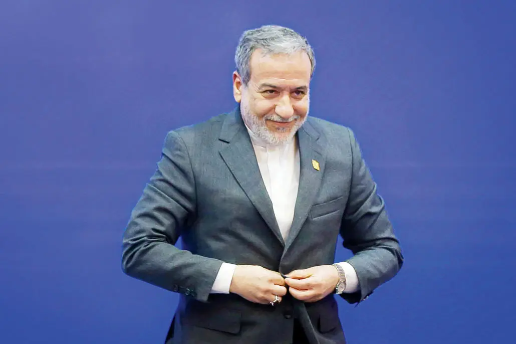 کارنامه دیپلماسی/وزارت امور خارجه تا چه اندازه در وضعیت فعلی کشور مقصر است؟