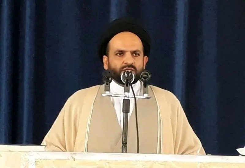 امام جمعه چُرام: به جای خدمت، تابلوی "روستا" نصب کنید