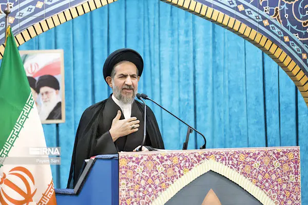 صدای متفاوت نمازجمعه/بررسی عملکرد ائمه جمعه در راستای افزایش وفاق و انسجام ملی 