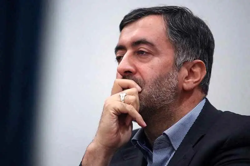 تمجید عبدالله گنجی از پزشکیان: «من» را خرد کرده است