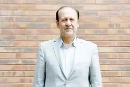 ساداتیان: فرانسه می‌تواند در نزدیک کردن مواضع ایران و آمریکا ایفای نقش کند