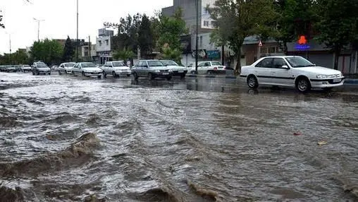 تندباد ۱۰۴ کیلومتری و بارشهای سیلابی جنوب کشور را درنوردید
