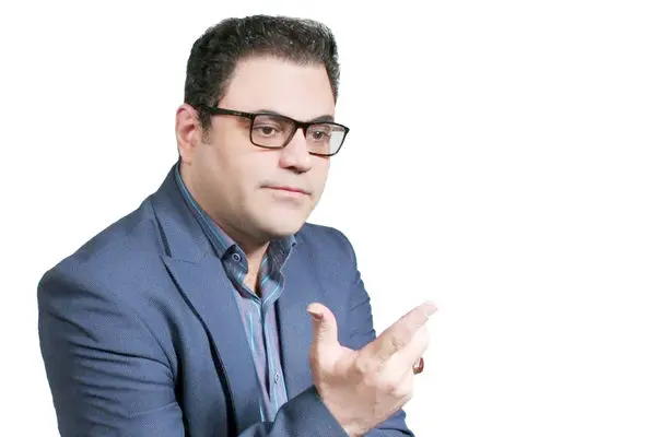 کاظم عزیزی معاون ستاد مدیریت حمل و نقل و سوخت کشور:دولت درباره افزایش قیمت بنزین سکوت کرده است