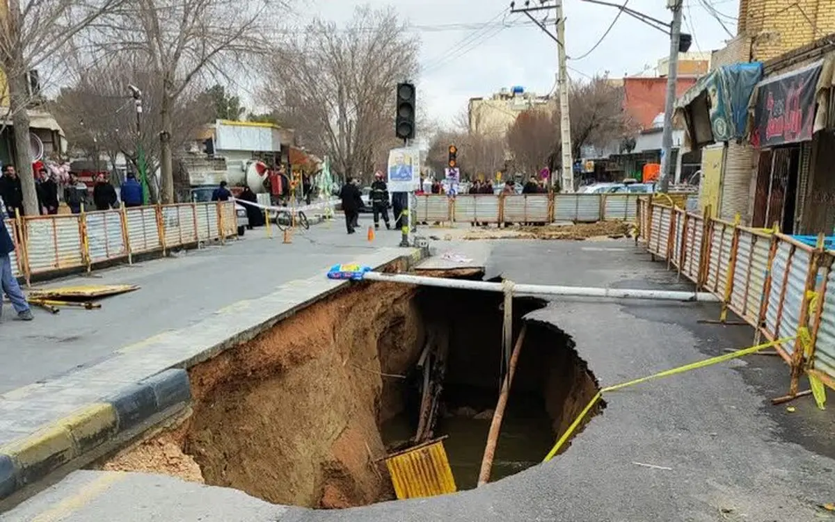 نامه هشدارآمیز اعضای شورای شهر تهران به سران نظام: مهر محرمانه بر فرونشست‌ها