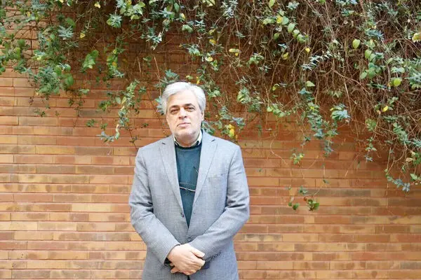 محمد مهاجری فعال سیاسی اصولگرا در گفت‌وگو با هم‌میهن تشریح کرد:  بودجه حداقلی برای دستگاه‌های تحمیلی