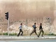 گردشگـران مرگ/گروهی از شهروندان اروپایی در دهه ۱۹۹۰ میلادی به بوسنی سفر می‌‏کردند تا به عنوان یک تفریح و در ازای پرداخت مقادیر زیادی پول بتوانند به غیرنظامیان گرفتار در محاصره شلیک کنند