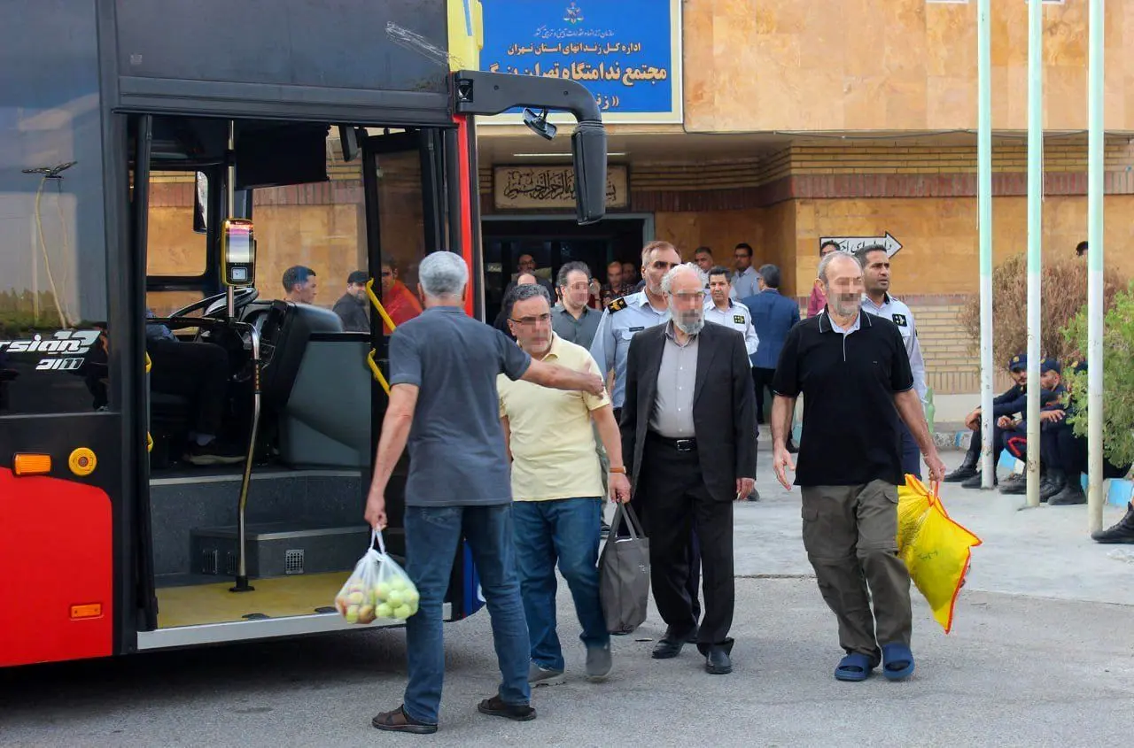 انتقال زندانیان و مصائب آن