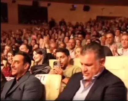 حضور غیرمنتظره علی دایی در کنسرت روزبه نعمتالهی