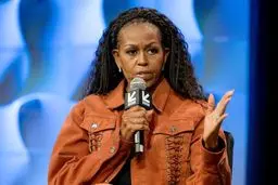 میشل اوباما: آمریکا هنوز «بلوغ لازم» برای انتخاب رئیس‌جمهور زن را ندارد