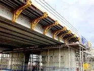 تاثیر انتخاب قالب تیر پل مناسب بر کیفیت و ایمنی سازه های پل