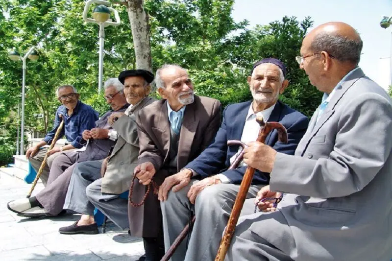 ایران در آستانه ورود به جرگه کشورهای پیر؛ زنگ خطر سونامی سالمندی