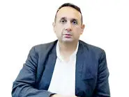 مهدی افنانی کارشناس بورس: سرمایه‌گذار در یک اتاق تاریک رها شده است