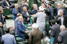 درباره اظهارات دیروز قالیباف در مجلس پس از حملات اخیر به روحانی و ظریف/ این‌بار علیه تندرو‌ها  