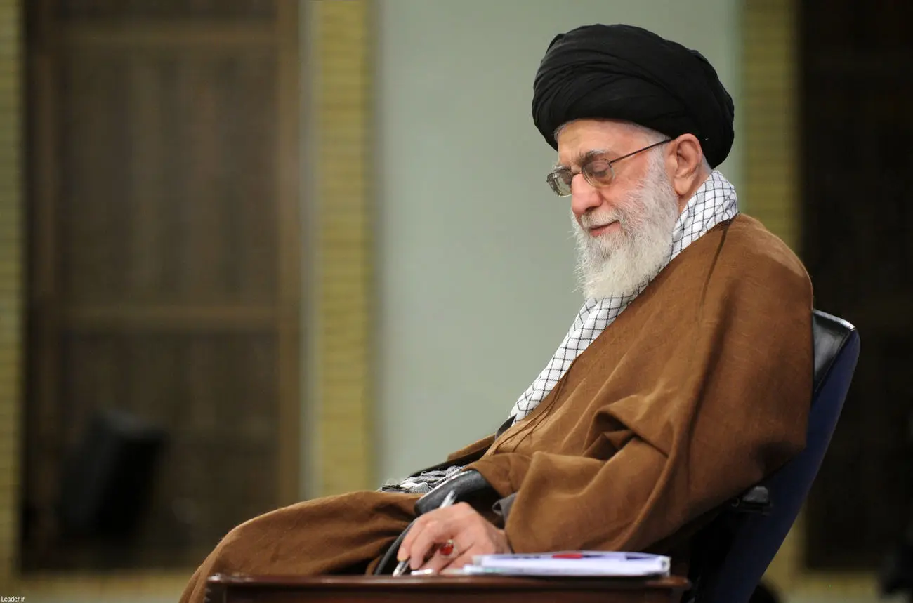 پیام مقام رهبری به حجاج: دنیای اسلام اکنون بیش از همیشه نیازمند بهکارگیری درسها است