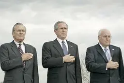 جنگجوی پیر/ درباره دیک چنی معاون رئیس‌جمهور در دولت بوش پسر که دیروز درگذشت