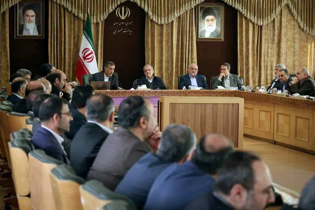 تأکید رئیس‌جمهور بر چابک‌سازی ساختار اداری