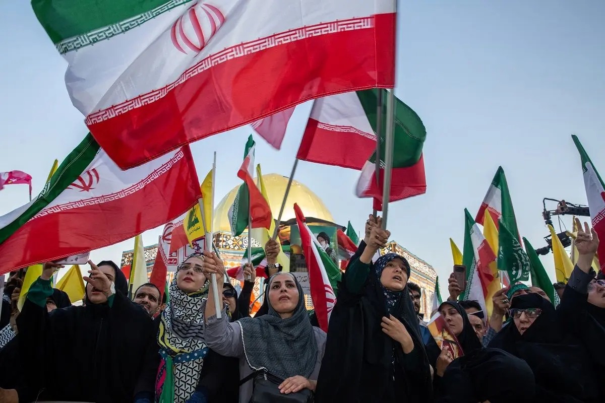 ظهور جنبش خودجوش «دفاع از ایران»