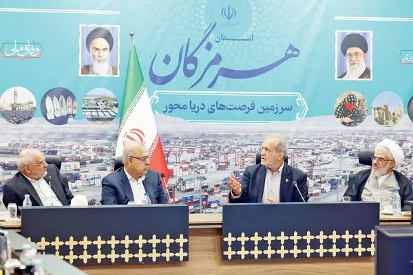 رئیس‌جمهور  برطرح خود اصرار دارد/پیشنهاد پزشکیان به رهبری برای انتقال پایتخت