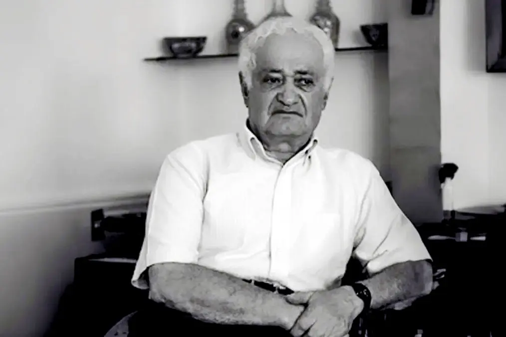 خردمندی در عبور از تاریخ بیخردی/درباره حسن کامشاد مترجم و پژوهشگر زبان فارسی که دوم خرداد در 100 سالگی درگذشت