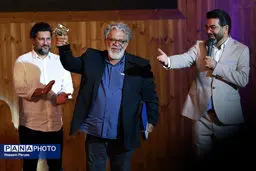 شب/ داخلی/ انجمن منتقدان