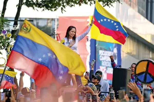 قمار روی باروت/تحرکات تازه اپوزیسیون ونزوئلا برای هموار کردن مسیر مداخله نظامی واشنگتن