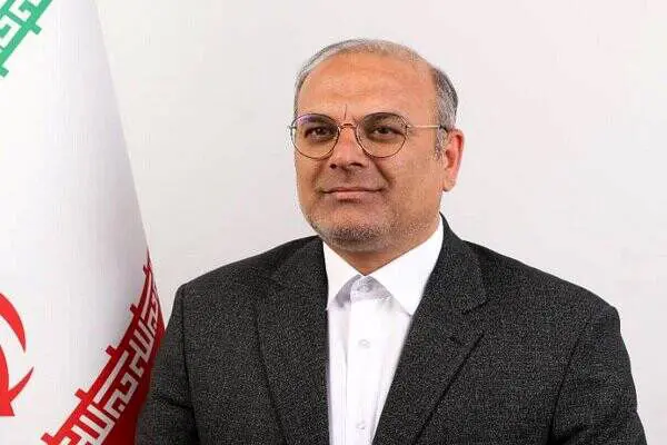 روحاله لکعلیآبادی نماینده دورود و ازنا: نیروهای امنیتی منشأ پیامکها به نمایندگان را شناسایی کنند