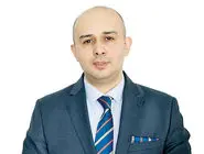 پیمان مولوی کارشناس اقتصادی: اقتصاد کشور در اختیار ذینفعان خاص و نهاد دولت