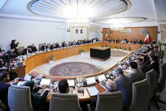 گزارش رئیس سازمان محیط‌زیست از آتش‌سوزی جنگل‌های مازندران در جلسه هیئت دولت
