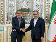 دیدار شبانه عراقچی و گروسی در تهران