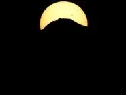 تصویری رویایی از طلوع خورشید پشت کوه دماوند 