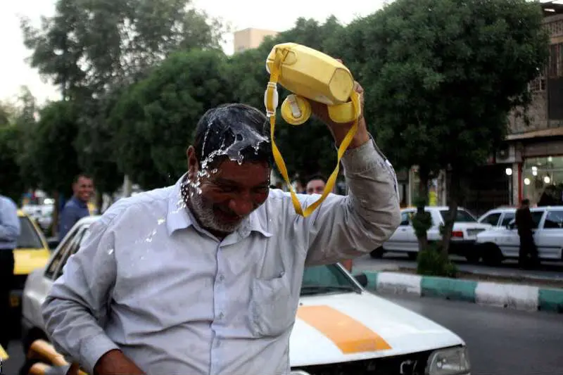 هشدار قرمز هواشناسی خوزستان: موج ۵۰ درجهای از شنبه