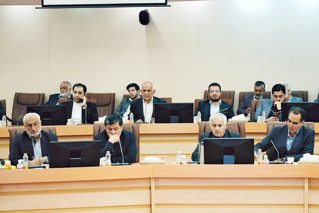 مهمتر از شورای مرکزی؟/ بررسی جایگاه و نوع فعالیت کمیسیونها در احزاب ایران