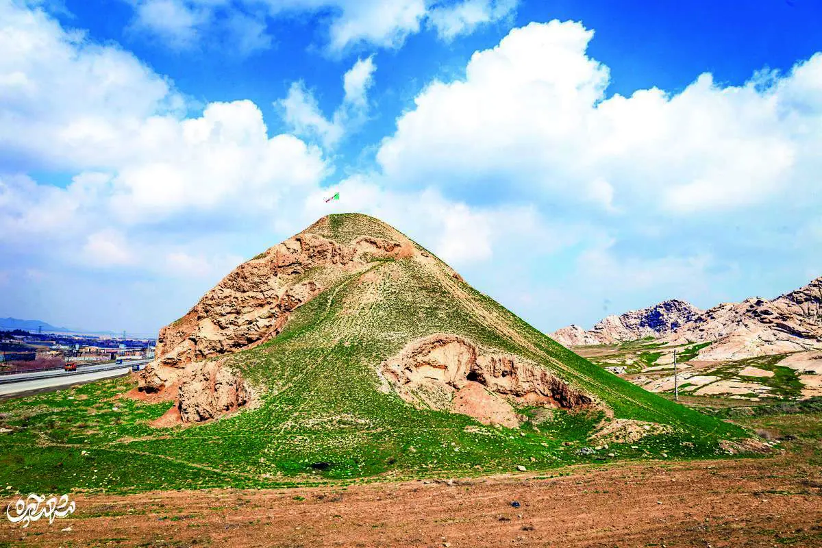 زخمه بر فرهنگ/بررسی چرایی تخریب تپه‌های باستانی ایران