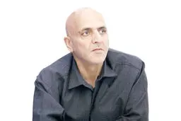 غلامرضا امیدی معاون توسعه سرمایه انسانی و مدیریت منابع وزارت ارتباطات و فن‏آوری اطلاعات:دولت مجوز بدهد
تامین منبع مالی با خودمان