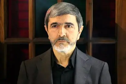 حزب واحد با دستور و انشاء درست نمیشود