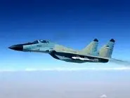 ویدئویی از پرواز جنگنده ارتش در آسمان تهران